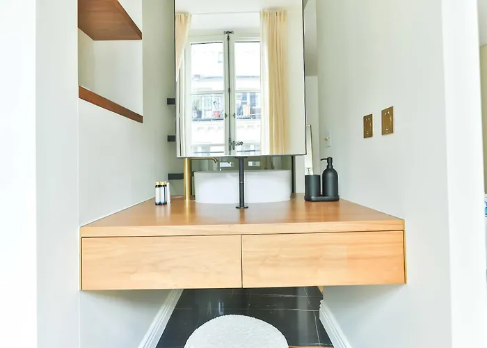 Beautiful Modern 3 Bdr 6p C Ur De Paris