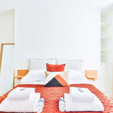 Beautiful Modern 3 Bdr 6p C Ur De *