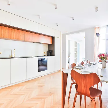 Apartment Beautiful Modern 3 Bdr 6p C Ur De *