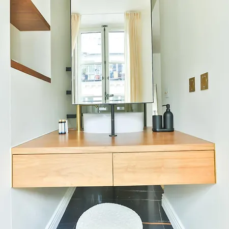Beautiful Modern 3 Bdr 6p C Ur De Paris