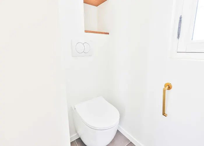 Beautiful Modern 3 Bdr 6p C Ur De Appartement