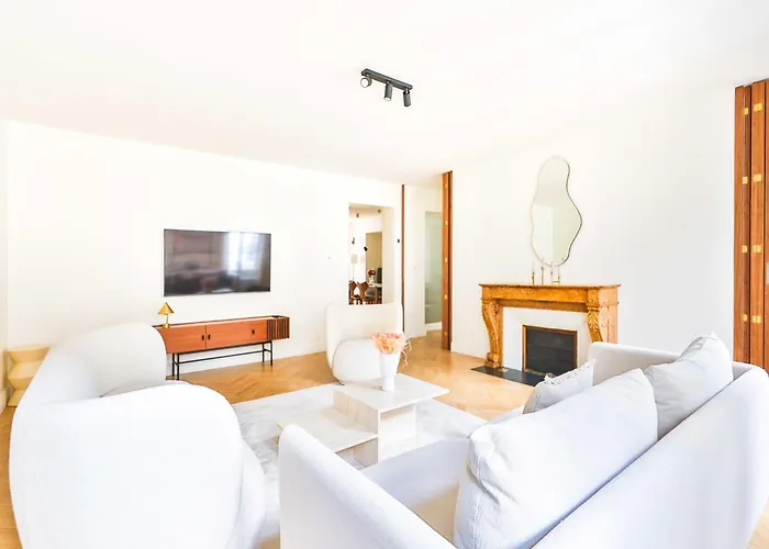 Beautiful Modern 3 Bdr 6p C Ur De * Parijs